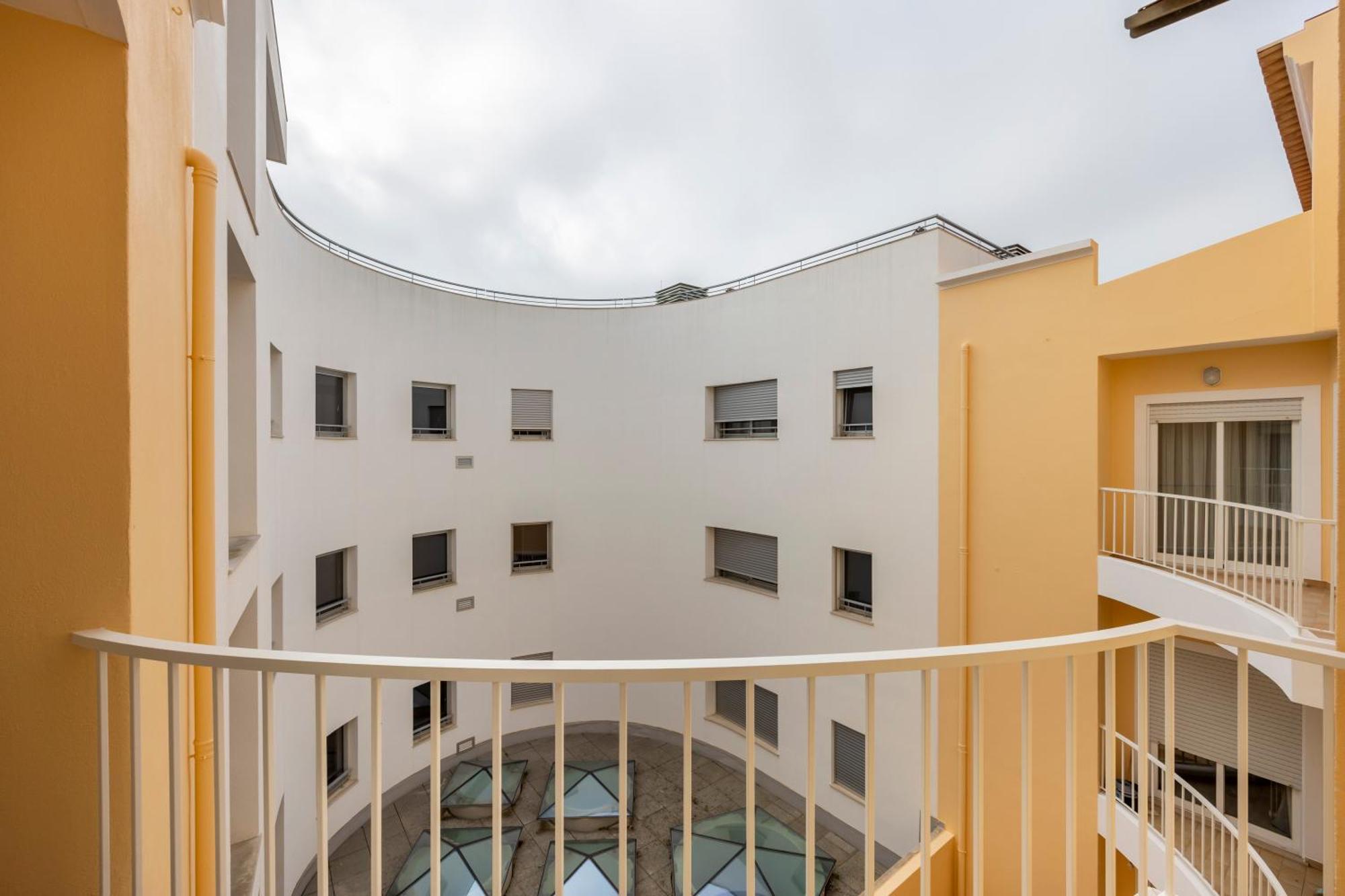 Apartamentos Mira Rio Lagos Eksteriør bilde