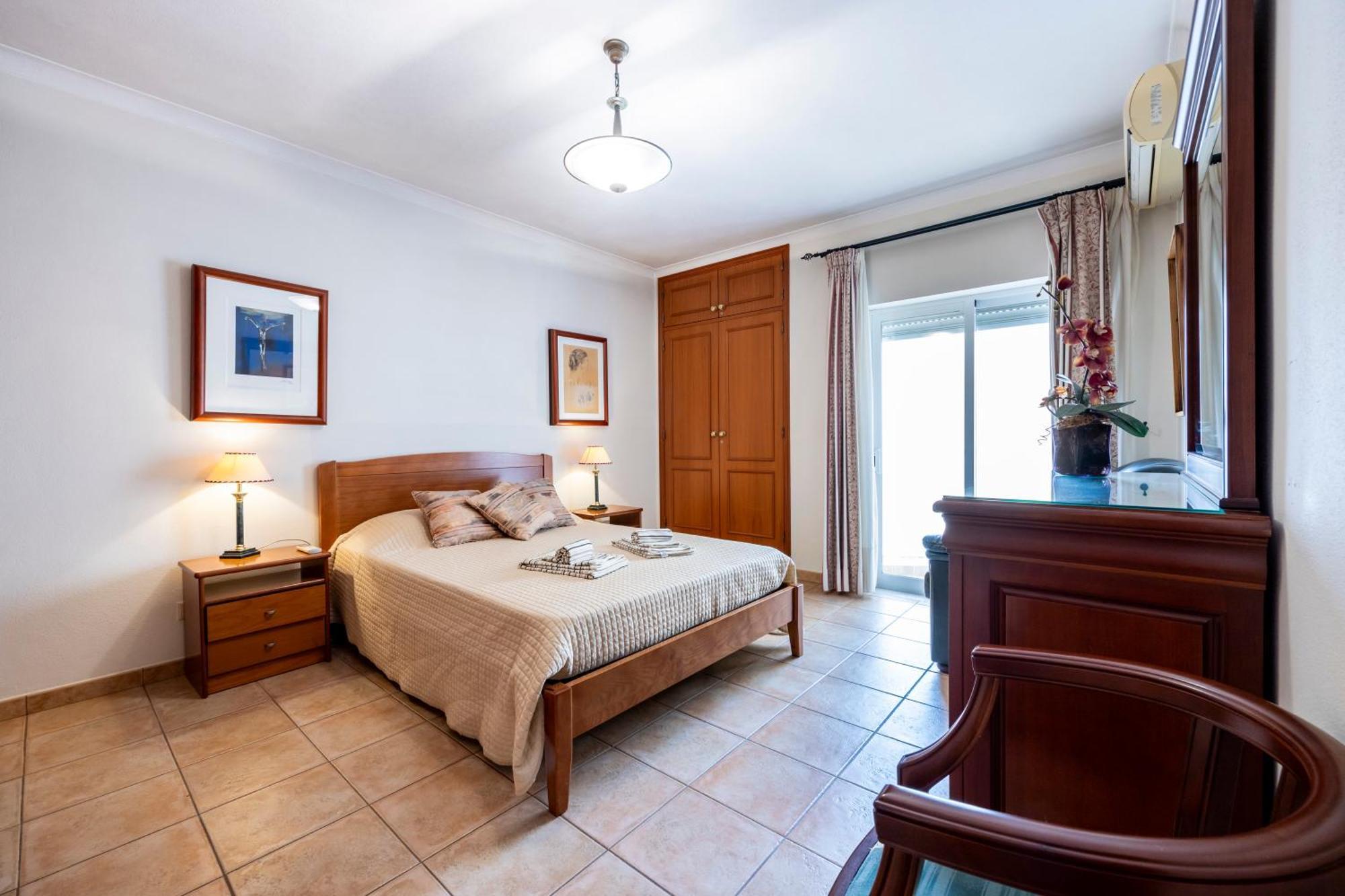 Apartamentos Mira Rio Lagos Eksteriør bilde
