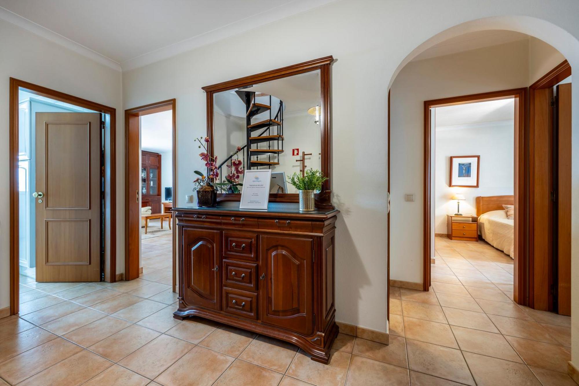 Apartamentos Mira Rio Lagos Eksteriør bilde
