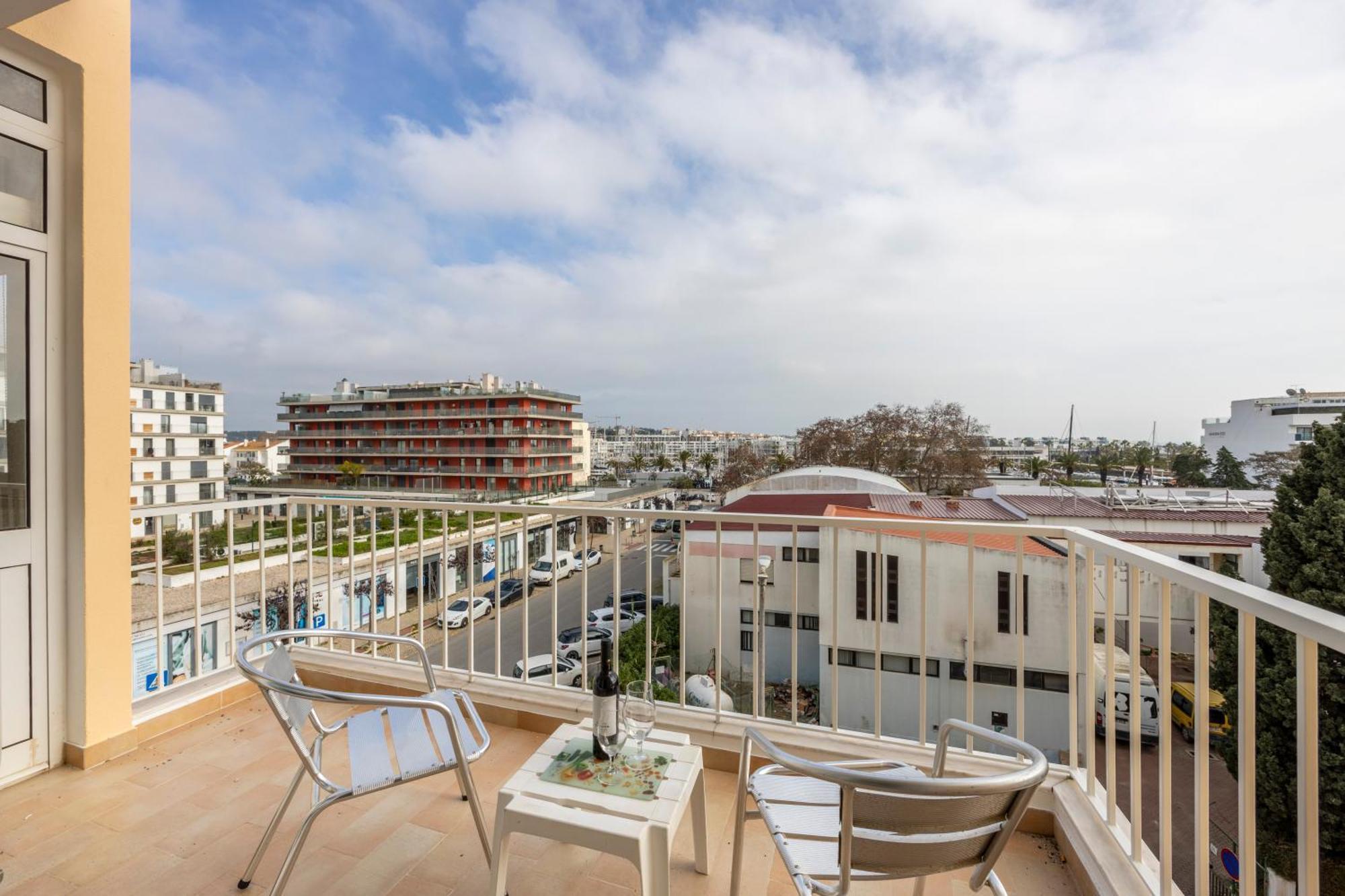 Apartamentos Mira Rio Lagos Eksteriør bilde